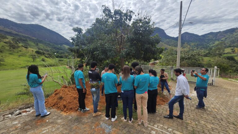Leia mais sobre o artigo Em parceria com o Pulsar Jovem, CIAAT instala biodigestores em Melquíades