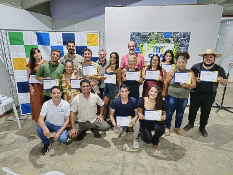 Leia mais sobre o artigo Formatura da segunda turma de Desenvolvimento de Negócios Agroflorestais amplia a difusão de SAF’s no Vale do Rio Doce